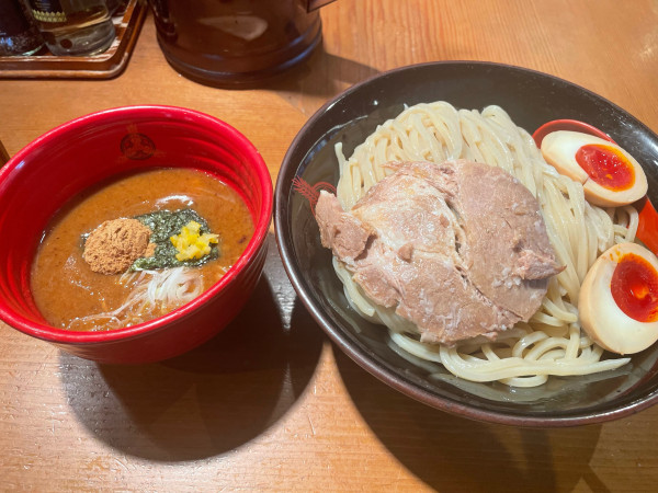 「特濃つけ麺（味玉チャーシュートッピング）」@つけ麺専門店 三田製麺所 水道橋店の写真