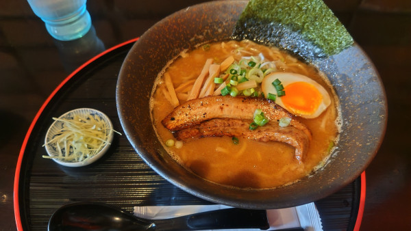 「まぐろらーめん」@Dining Bar さかいの写真