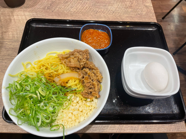 「牛玉スタミナまぜそば」@吉野家 佐世保下京店の写真