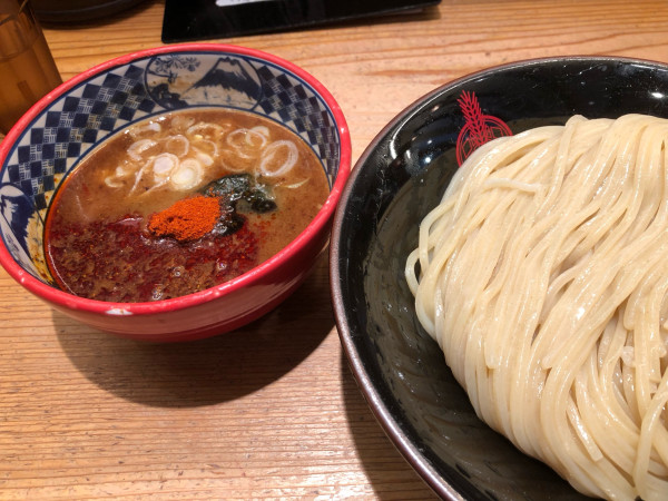「灼熱つけ麺」@つけ麺専門店 三田製麺所 池袋西口店の写真