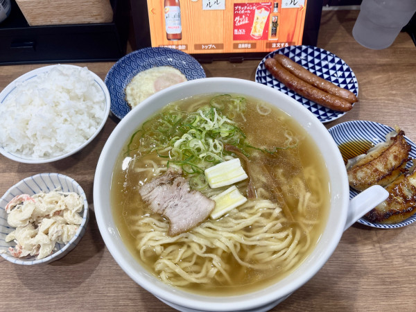 「親鶏中華そば」@大衆食事処 みよちゃん食堂 三芳店の写真