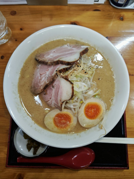 「チャーシューめん(ｺﾞﾏ味噌)+味付玉子  ﾒﾝﾏ抜き」@らぁめん 和の写真
