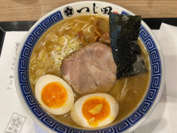 「濃厚味玉らーめん」@つじ田 ららぽーと湘南平塚店の写真