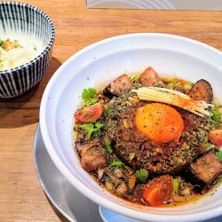 【限定】スパイスキーマカレーまぜそば(ミニチーズ追い飯付)