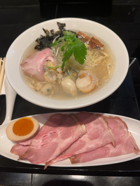 「貝と魚のあら炊き中華そば」@Fishmenの写真