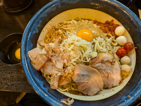 「【限定】冷やし中華B1400円(大150円)+生卵70円」@豚星。の写真