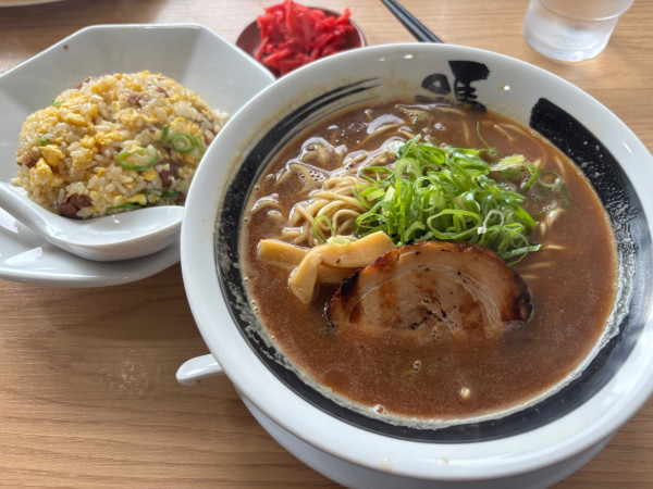 「ばり嗎＋半チャーハン」@ばり嗎 東松山店の写真