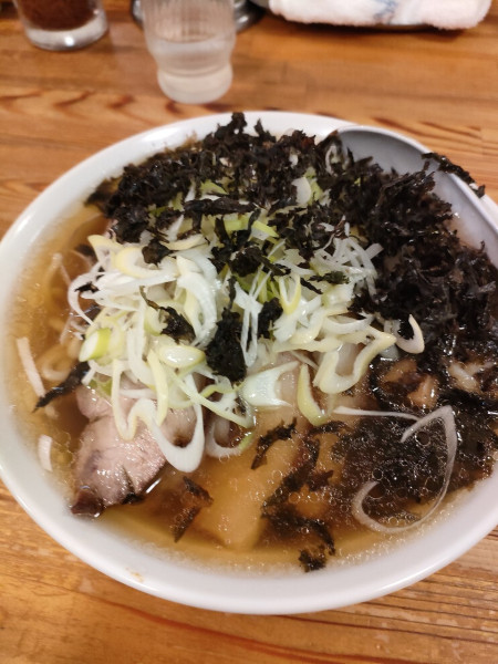 「ラーメンチャーシュー、岩海苔、ネギトッピング」@らーめん餃子専門 一 HAJIMEの写真
