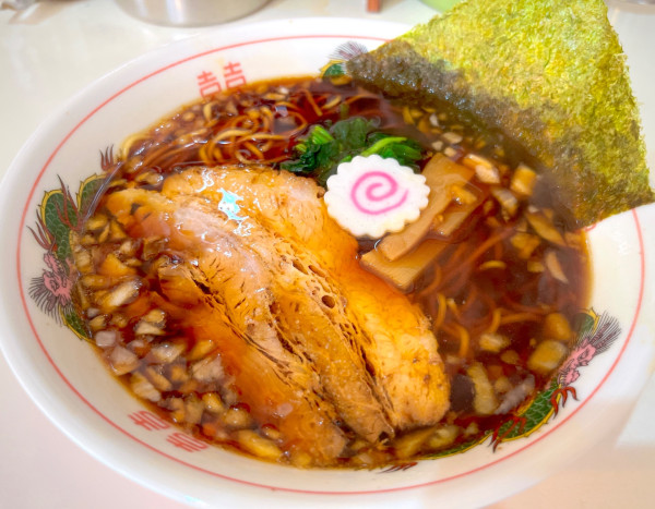 「ラーメン（500円）」@中華そば 鈴乃家 鯉渕店の写真