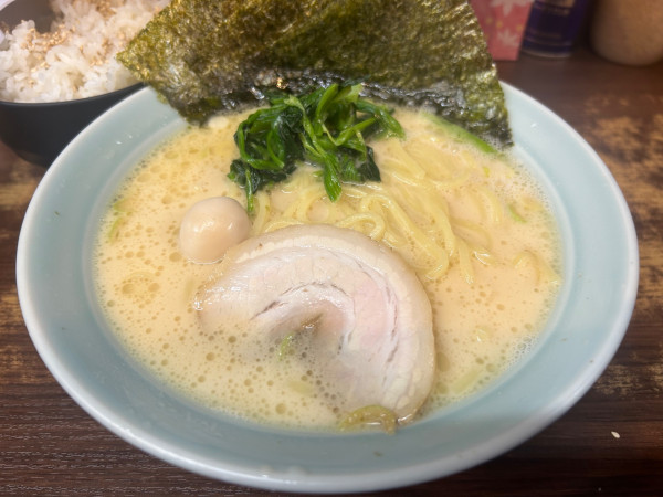 「ラーメン（醤油 柔め）」@横浜家系らーめん 魂心家 あざみ野店の写真