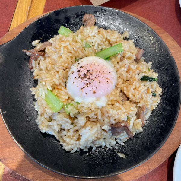 「あか牛のガーリックライス」@キリンシティ 町田店の写真