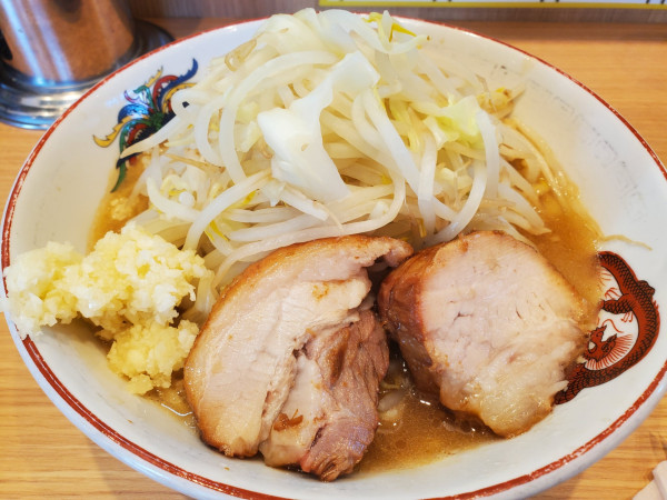 「小ラーメン・ニンニク」@豚山 環2下永谷店の写真