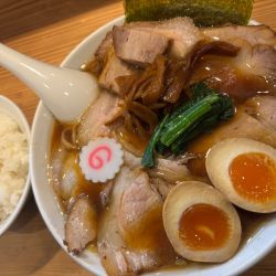 しょうゆチャーシューメン＋味玉＋ライス