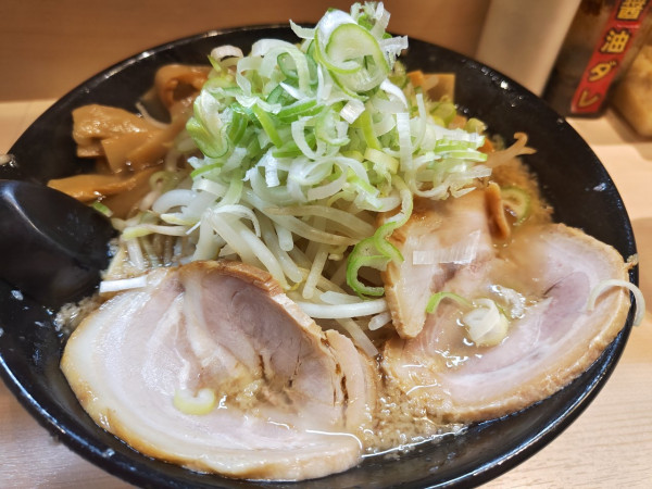 「ラーメン」@ギットリラーメン ブタザンマイの写真