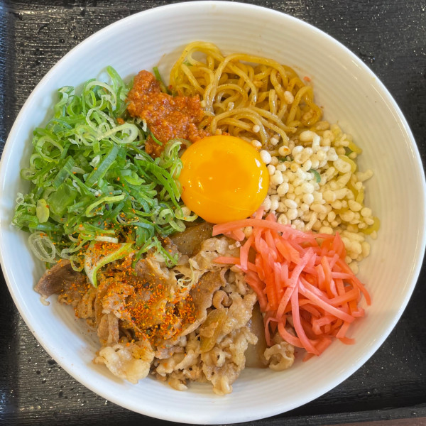 「牛玉スタミナまぜそば 767円（ニンニクマシマシ後コール）」@吉野家 田町駅芝浦店の写真