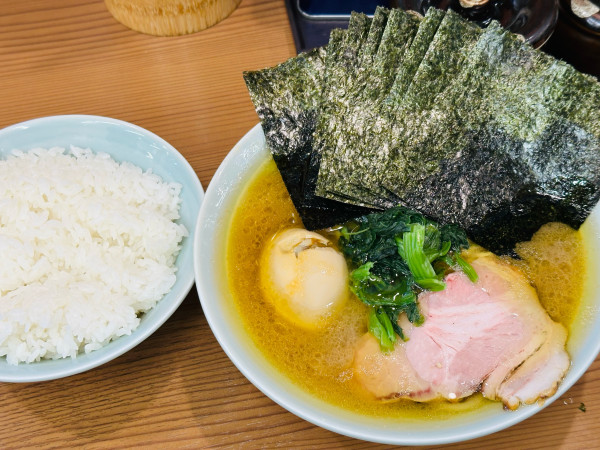 「のり増しラーメン 並 他 1,230円」@家系らーめん 武将家 外伝の写真