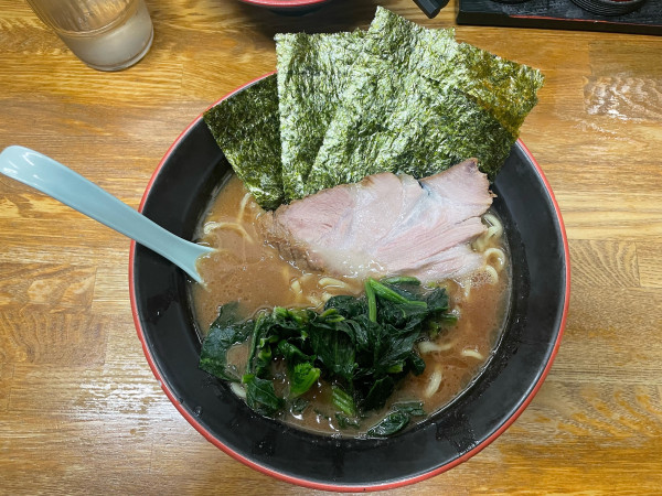 「らーめん　大盛り」@麺家 紫極の写真