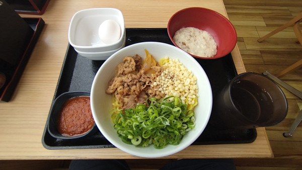 「牛玉スタミナまぜそば(¥767)＋とろろ(¥228)」@吉野家 128号線茂原高師店の写真