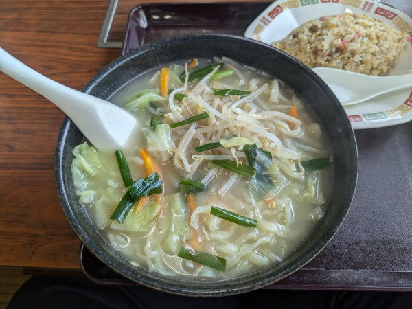 「たんめん」@手打ちラーメン つるや食堂の写真