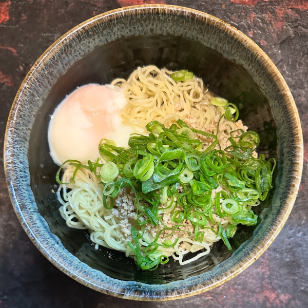 「汁なし担々麺 温玉入り」@きさくの写真
