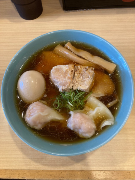 「特製地鶏中華そば　醤油　太麺」@中華そば よしかわ 熊谷店の写真