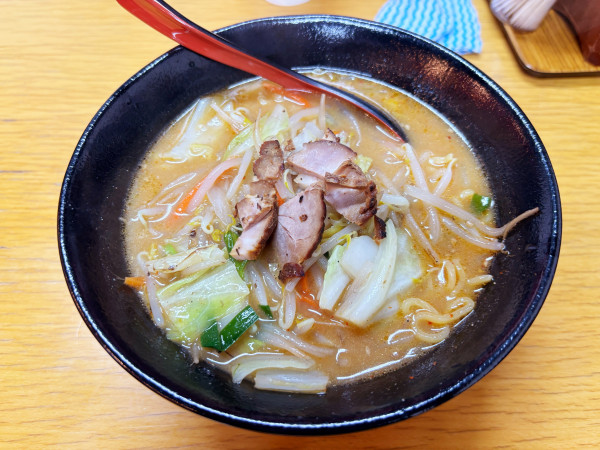 「旨辛味噌ラーメン　1050円」@らーめん右京 茂木の写真