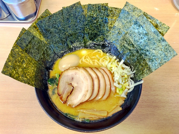 「ゴル麺」@ゴル麺 用田店の写真