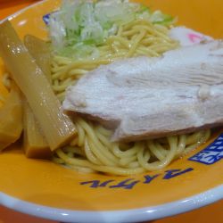 油そば（並）　880円