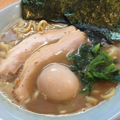 横​浜​ら​ー​め​ん​ ​石​六​家の画像