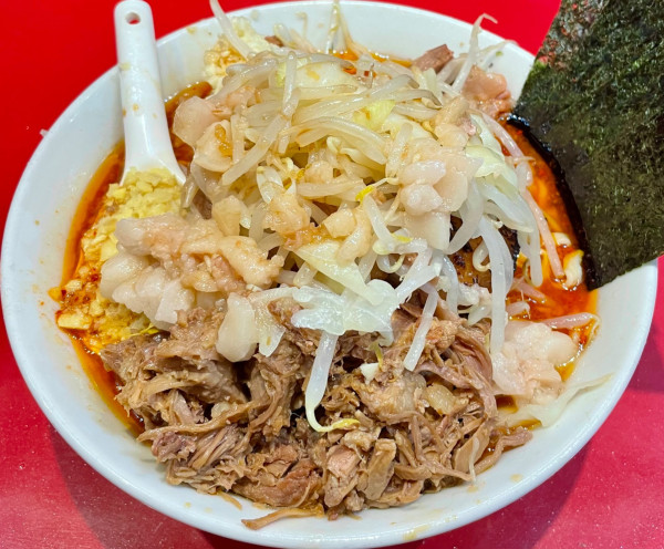 「ラーメン半分SKニンニクアブラ＋炙＋崩＋ショウガ＋海苔」@ラーメン二郎 西台駅前店の写真