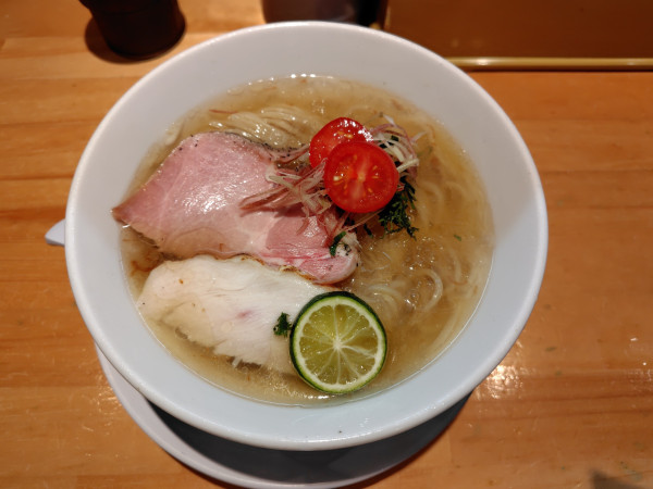 「冷し塩らぁめん1200円（期間限定）」@麺家 たけ田の写真