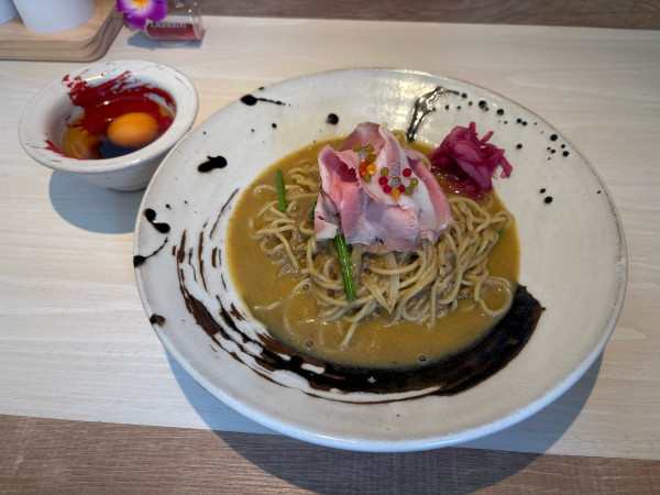 「並 ボンゴレ油そば + ごはん 小」@ナミノリビーチの写真