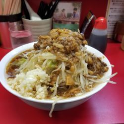 ラーメン中　全部入り