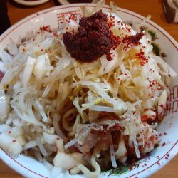 冷やし肉ぶっかけ麺、大盛