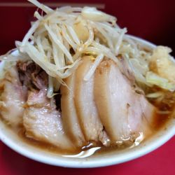 ラーメン二郎 三田本店 - 田町 | ラーメンデータベース