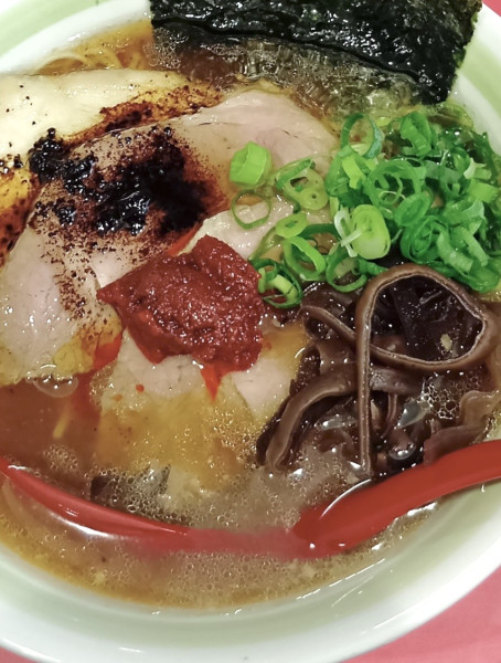 「戦慄の豚白湯らぁ麺〜赤と黒〜」@ハイデンコッコFACTORY 戦慄のワコマチカの写真