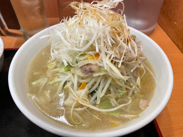 「ネギタワータンメン」@日高屋 金沢文庫東口店の写真