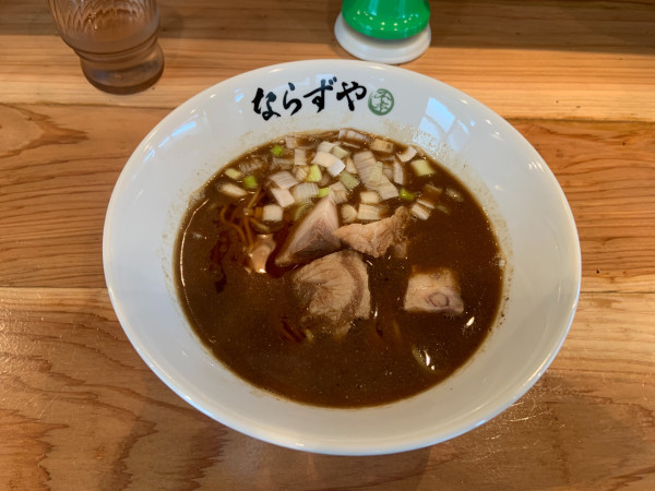 「朝ラーメン」@らぁ麺 ならずやの写真