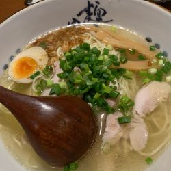 丸鶏らぁ麺(塩味)