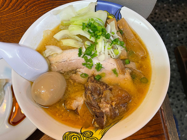 「信州味噌特製らーめん　￥１２５０」@宮坂商店 上諏訪駅前店の写真