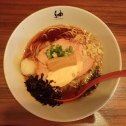 【限定】極み煮干しとドゥルンな昆布水、時々みぞれ大根そば