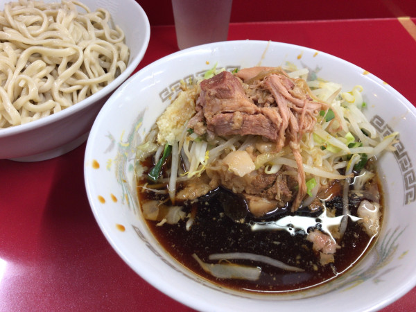 「つけ麺(醤油)(ニンニク、アブラ、カラメ) 1100円」@ラーメン二郎 越谷店の写真