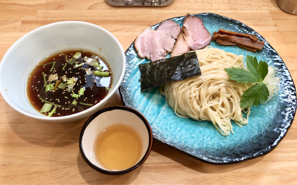 「【限定】醤油つけ麺　1300円」@地球の中華そばの写真