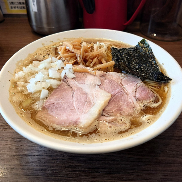 「伊吹産煮干しの中華そば 麺大盛」@INOSHOWの写真