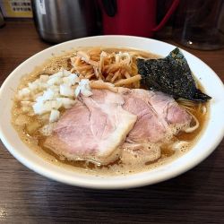 伊吹産煮干しの中華そば 麺大盛