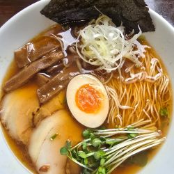 ととやめん　薫る　　880円