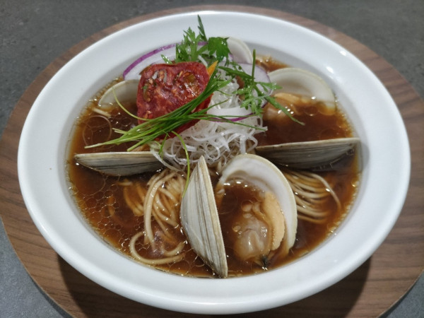 「ホンビノス貝らーめん」@ラシェットの写真