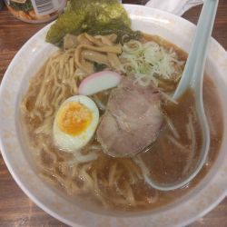 とんこつ中華850円