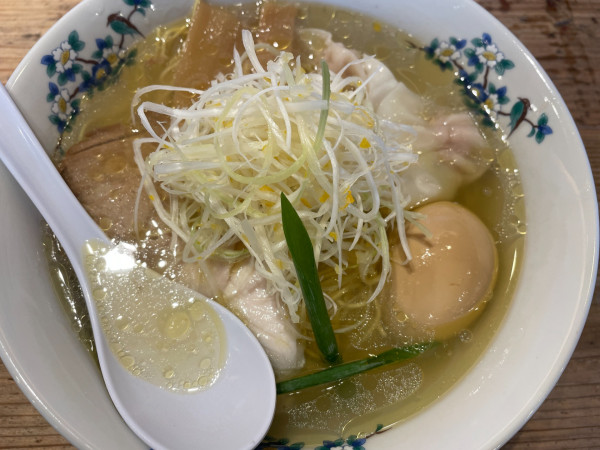 「柚子塩特製ラーメン・細麺：1180円」@柚子と煮干ラーメン ゆず葉の写真