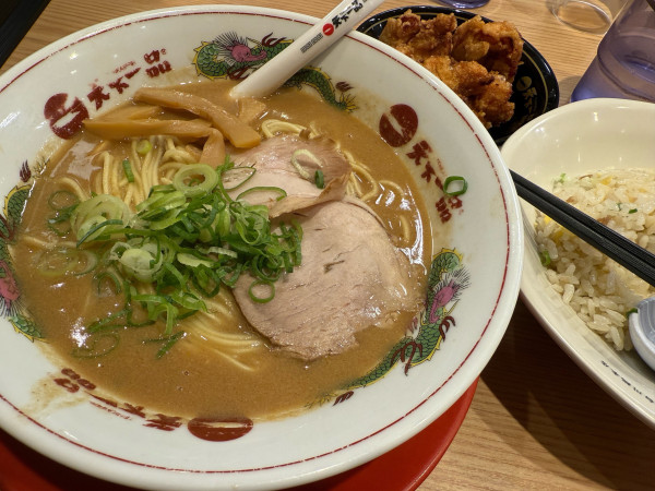 「スペシャル定食こってりかため」@天下一品 秋葉原店の写真